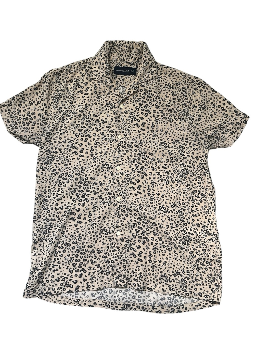 Men’s Abercrombie and Fitch leopard animal print short sleeve button down shirt